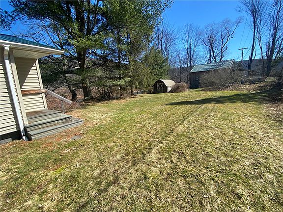 3rd image of 646 River Rd