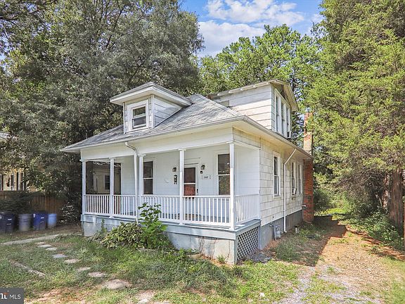 4th image of 3802 Parkwood St