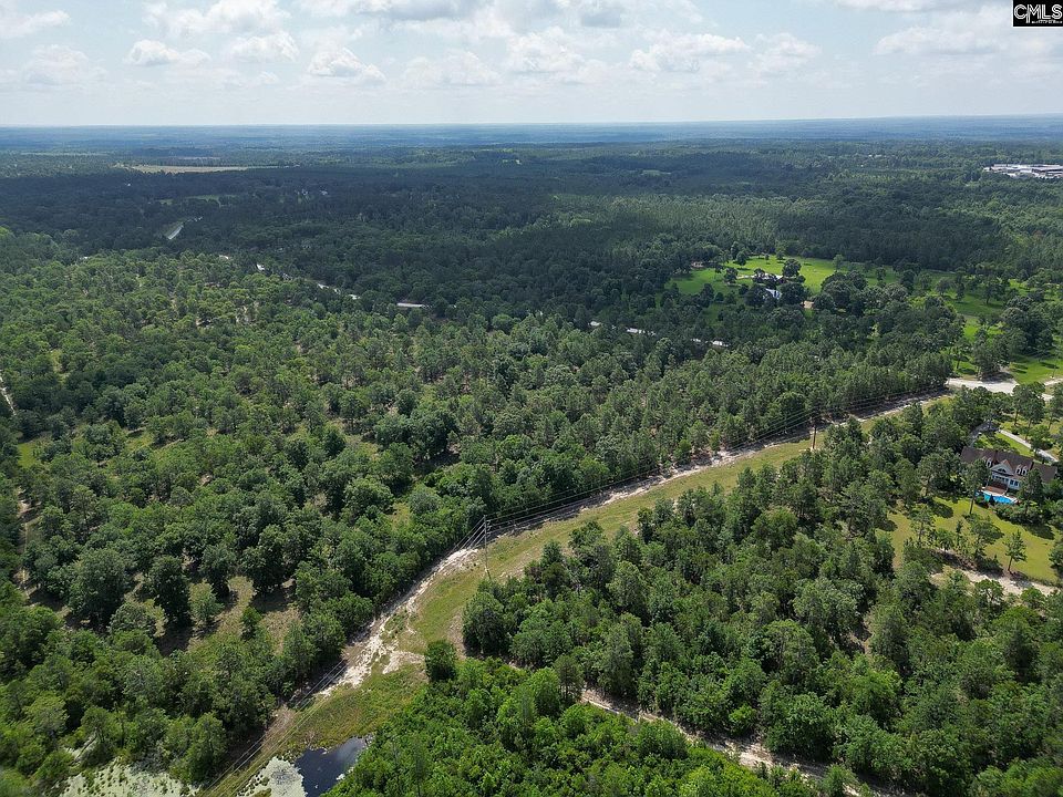 1st image of 196 Hound Hollow Rd