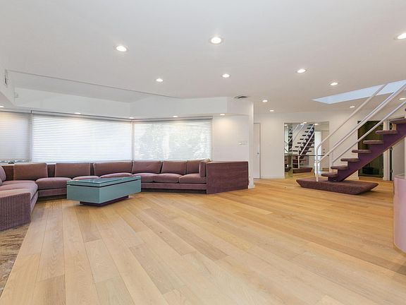 2nd image of 70 Shelly Ln