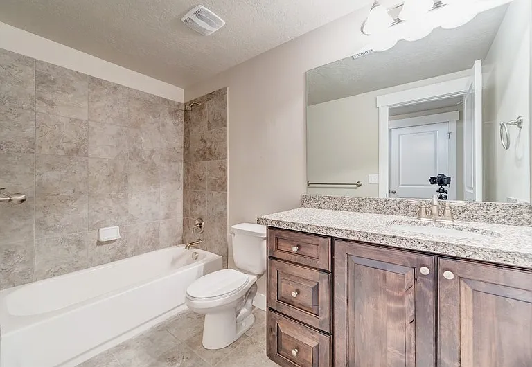 1155 S 225 E — Photo 17