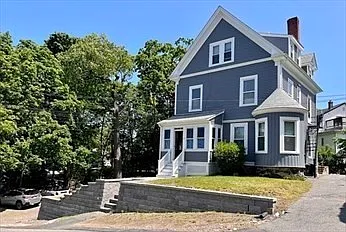 Building Photo - 14 Fairview Ave #4