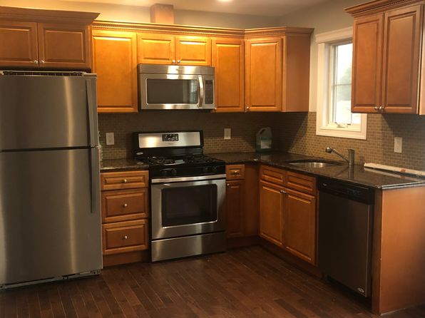 170 W Montauk Hwy APT 13