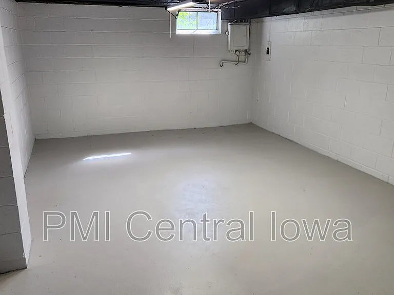 6615 Washington Ave — Photo 15