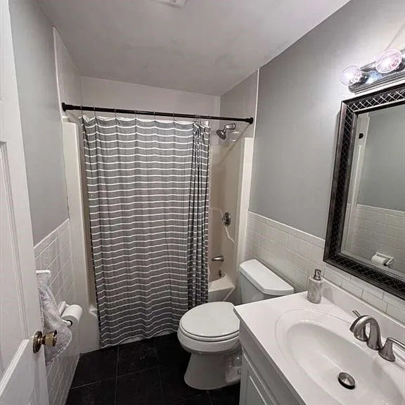 20 Central St #215 — Photo 12