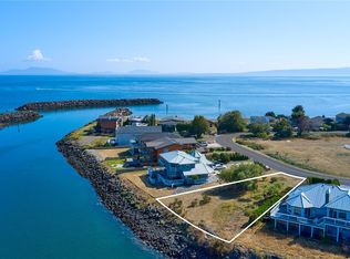 46 Harbor Seal Dr, Pt Roberts, WA