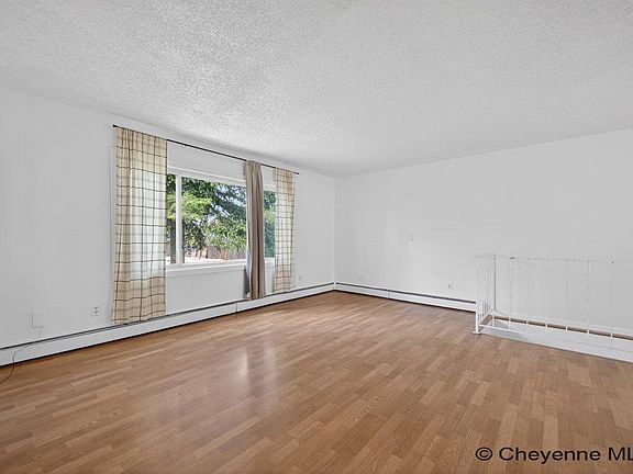 3rd image of 4400 Everton Dr