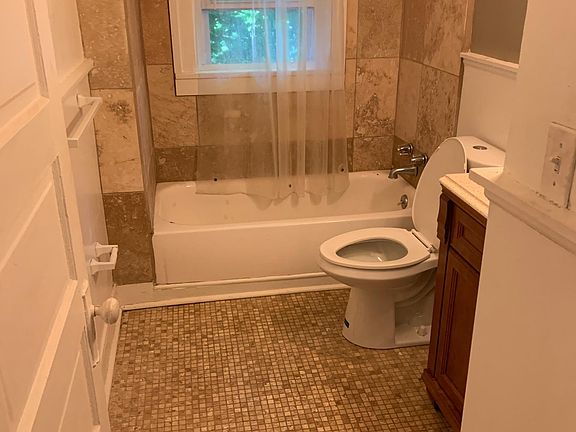 4th image of 8105 Lake Ave APT 5