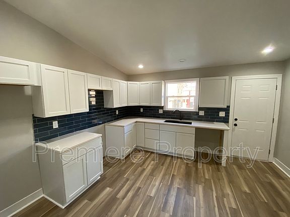 4th image of 5206 Scarritt Ave