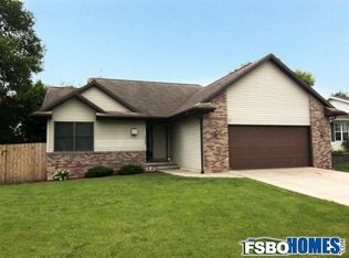 3403 Amanda Ct NW, Cedar Rapids, IA 52405