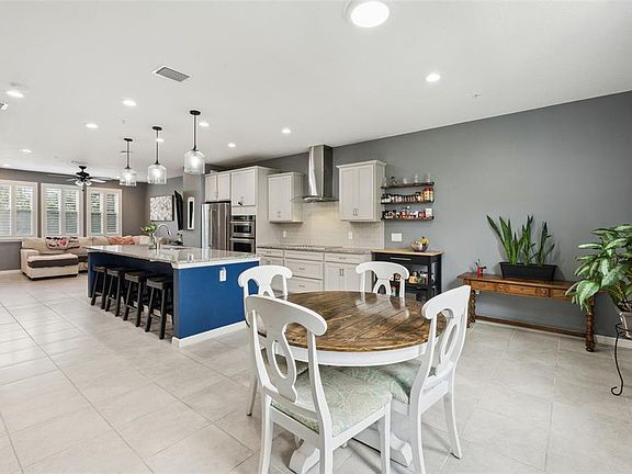 5th image of 476 PORTICO COURT