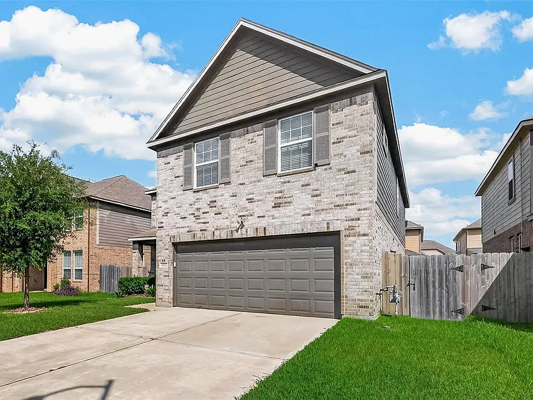 20702 Iron Timber Ln — Photo 4