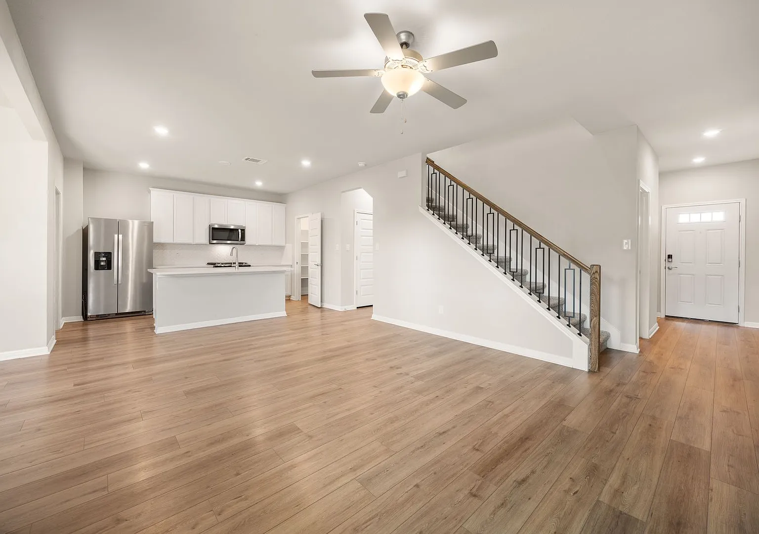 Like New in Durango Farms — Photo 3