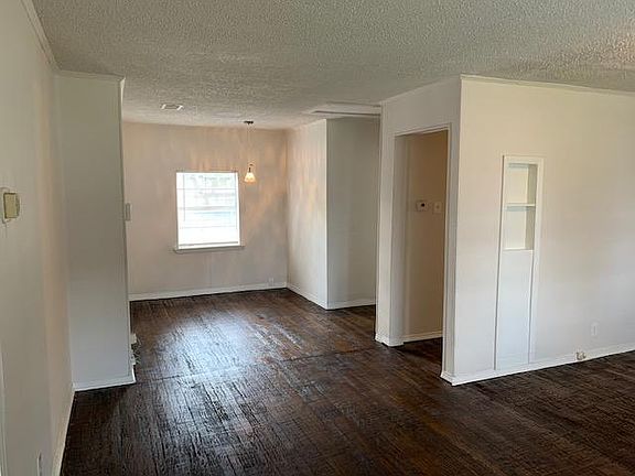 4th image of 1925 Stovall Dr