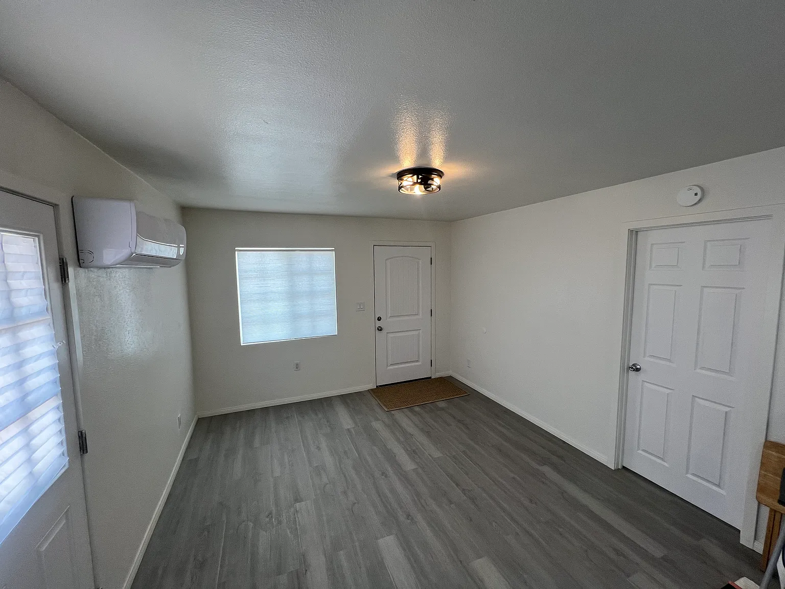 1 bed, 500 sqft, $1,300 — Photo 2