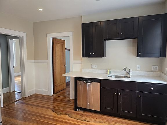 2nd image of 62 Greaton Rd #1