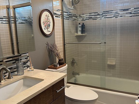 5th image of 4075 Idaho St APT 1
