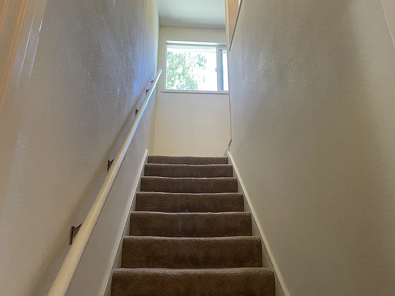 Tully Pl — Photo 26