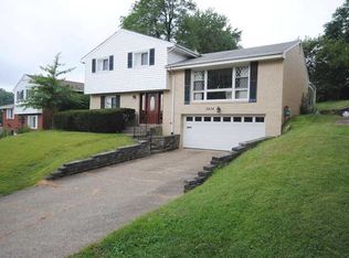 2434 Rose Garden Rd, Pittsburgh, PA 15220