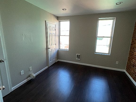 2nd image of 2048 E Orleans St