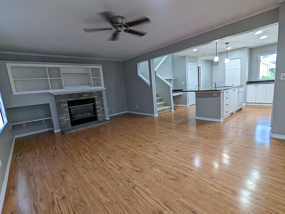 3rd image of 9768 Tides Ln NW