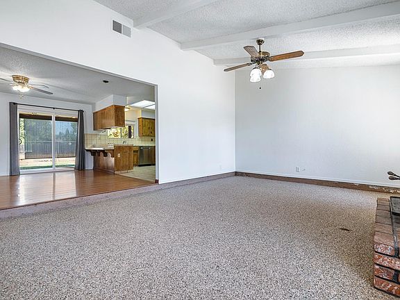5th image of 11914 Charlton Rd