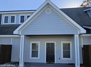 312 Marsh St #F, Beaufort, NC 28516