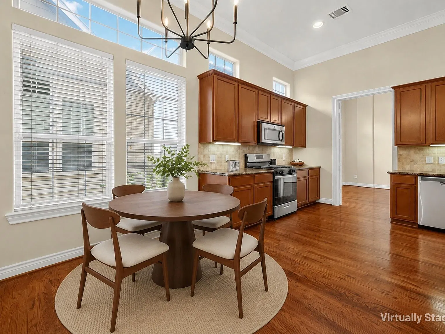3 bed, 3.5 bath, 2255 sqft, $3,000 — Photo 4