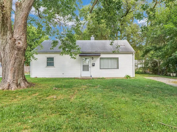 1345 Sunset Dr, Rantoul, IL 61866