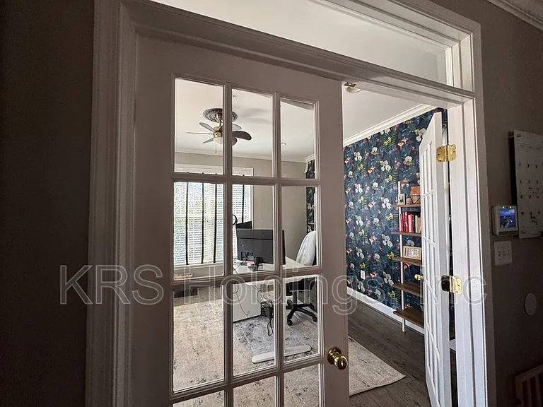 159 Sanford Ferry Ct — Photo 59