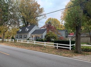 1550 Cherry Rd, Leland Grove, IL 62704