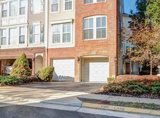 42532 Regal Wood Dr, Ashburn, VA 20148