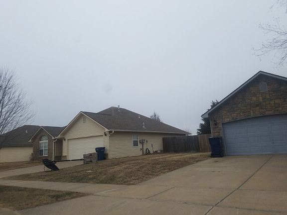 2nd image of 609 Gail Dr