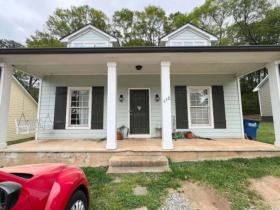 152 Trail Creek St