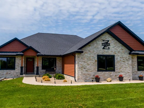 966 N County Line Rd, Westville, IN 46391