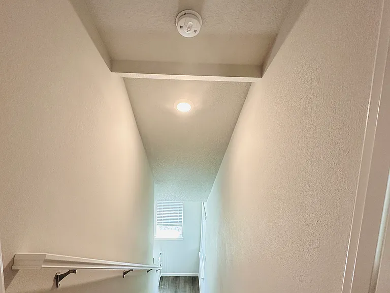 8201 SE Crabapple St — Photo 31