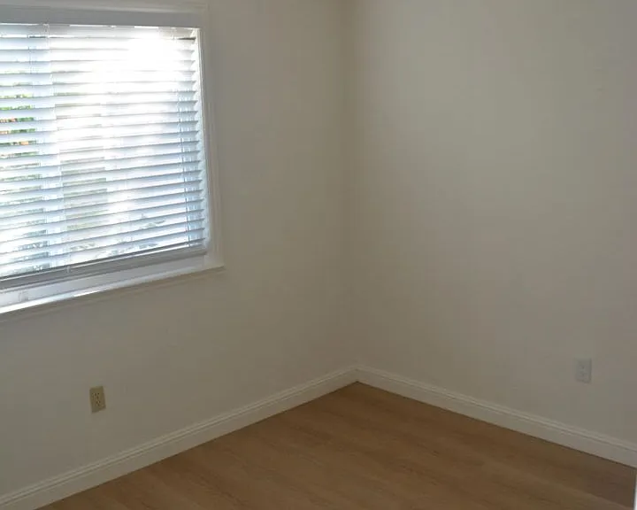 2221 Lynbrook Dr — Photo 13