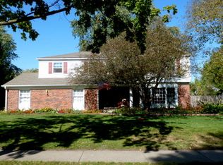 800 E Golf Rd, Libertyville, IL 60048