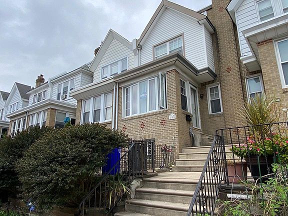 3rd image of 658 Jamestown St