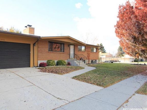 2nd image of 4240 S Wade Way
