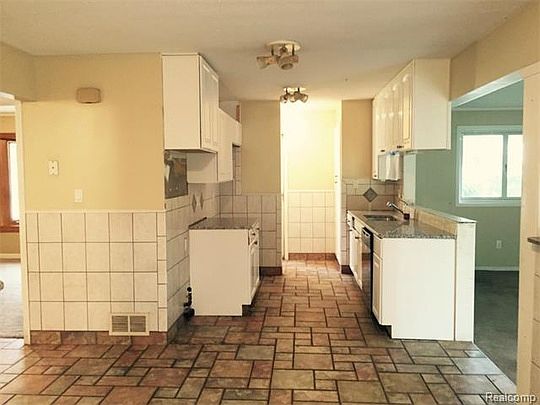 2nd image of 35826 Schley St