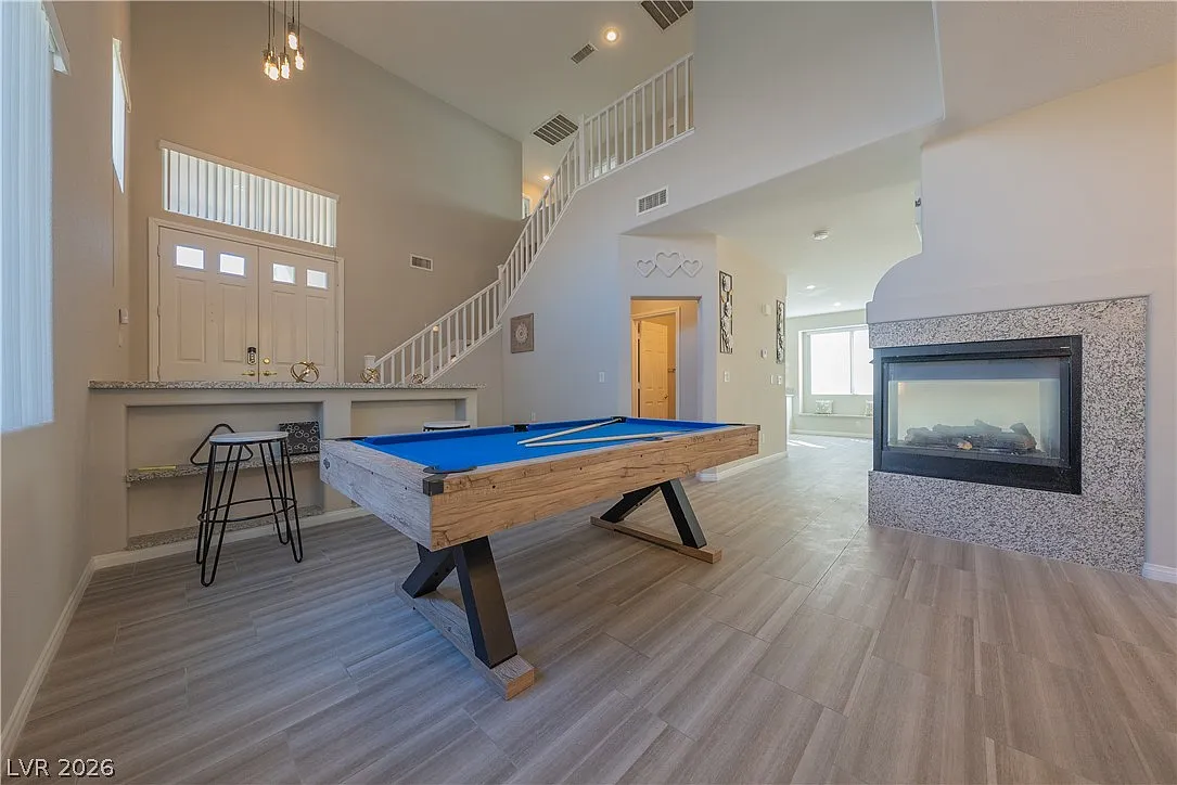 4 bed, 2.5 bath, 2348 sqft, $3,750 — Photo 1