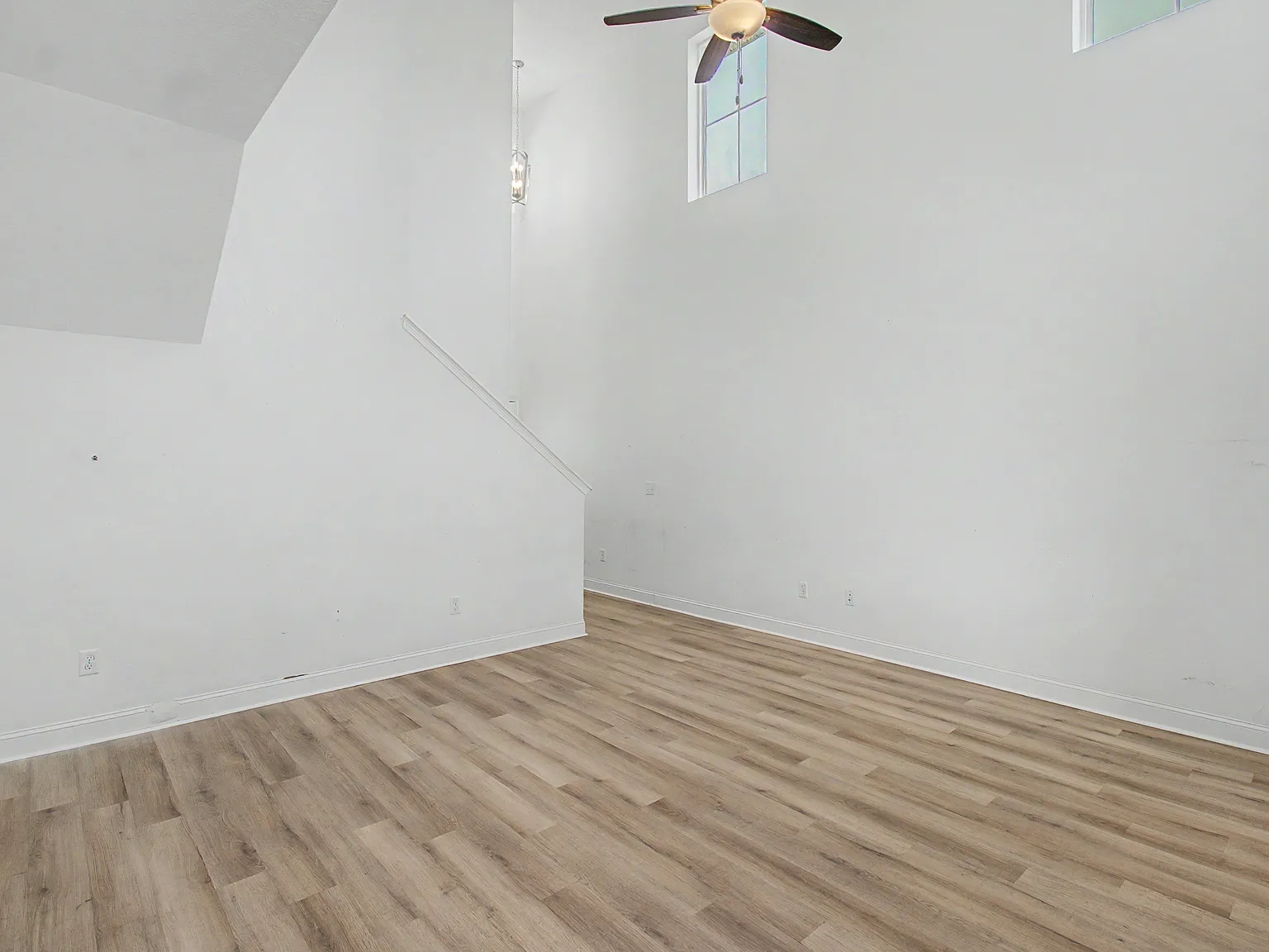 881 Grayson Avenue - 1 — Photo 4