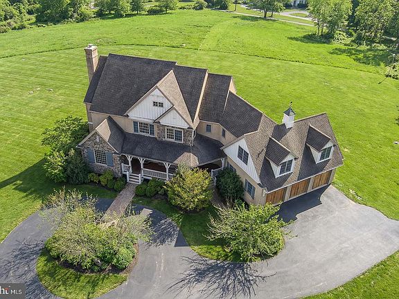2nd image of 1771 Indian Run Rd