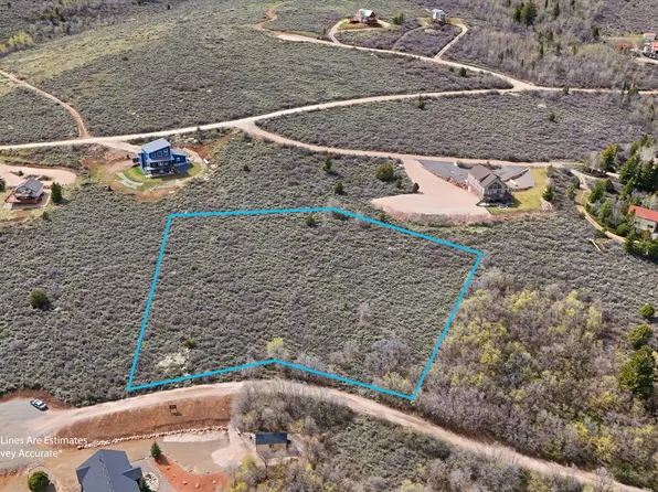 3289 S Mules Ear Cir, Garden City, UT 84028