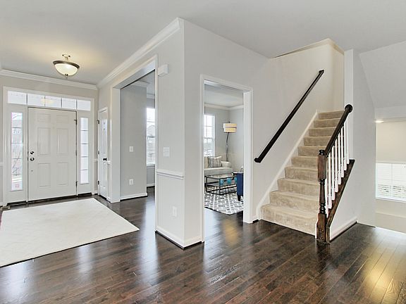 3rd image of 20977 Ashburn Heights Dr