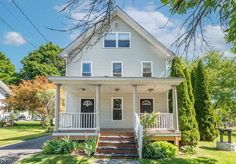 29 Broad St #A — Photo 2