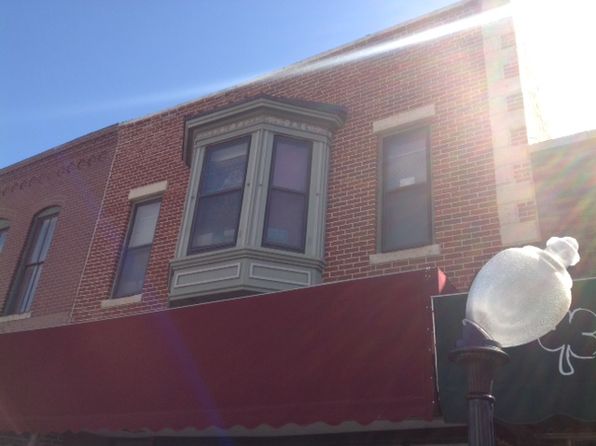 706 N Main St #1/2