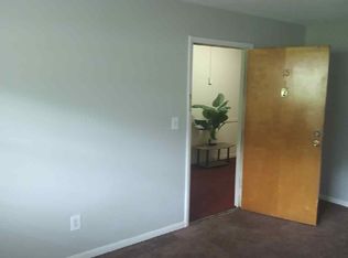 Ravenwood - Gagel1601-103, Louisville, KY 40216