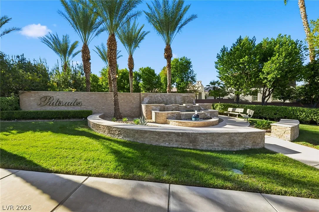 4 bed, 5.5 bath, 5252 sqft, $14,000 — Photo 3
